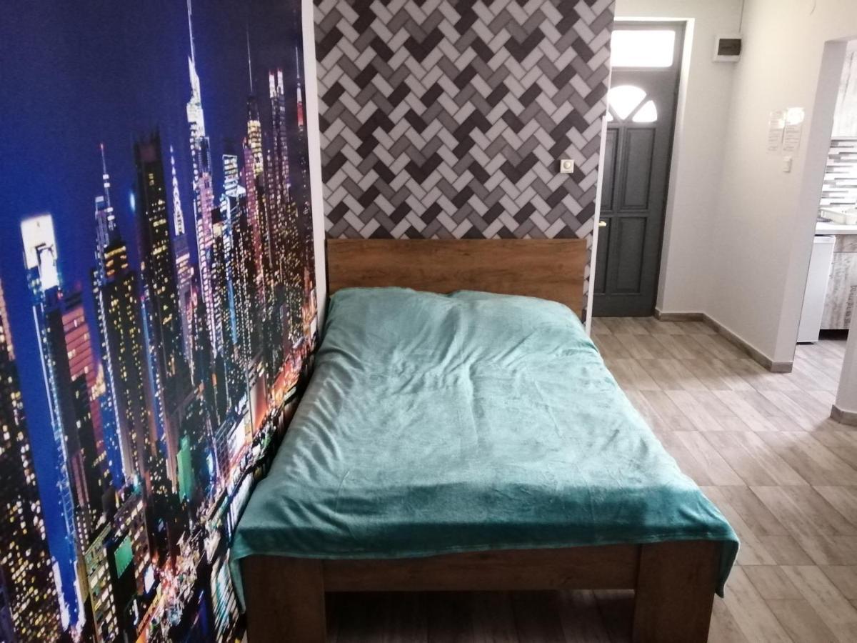 Illaberek Apartmanok Hajdúszoboszló Buitenkant foto