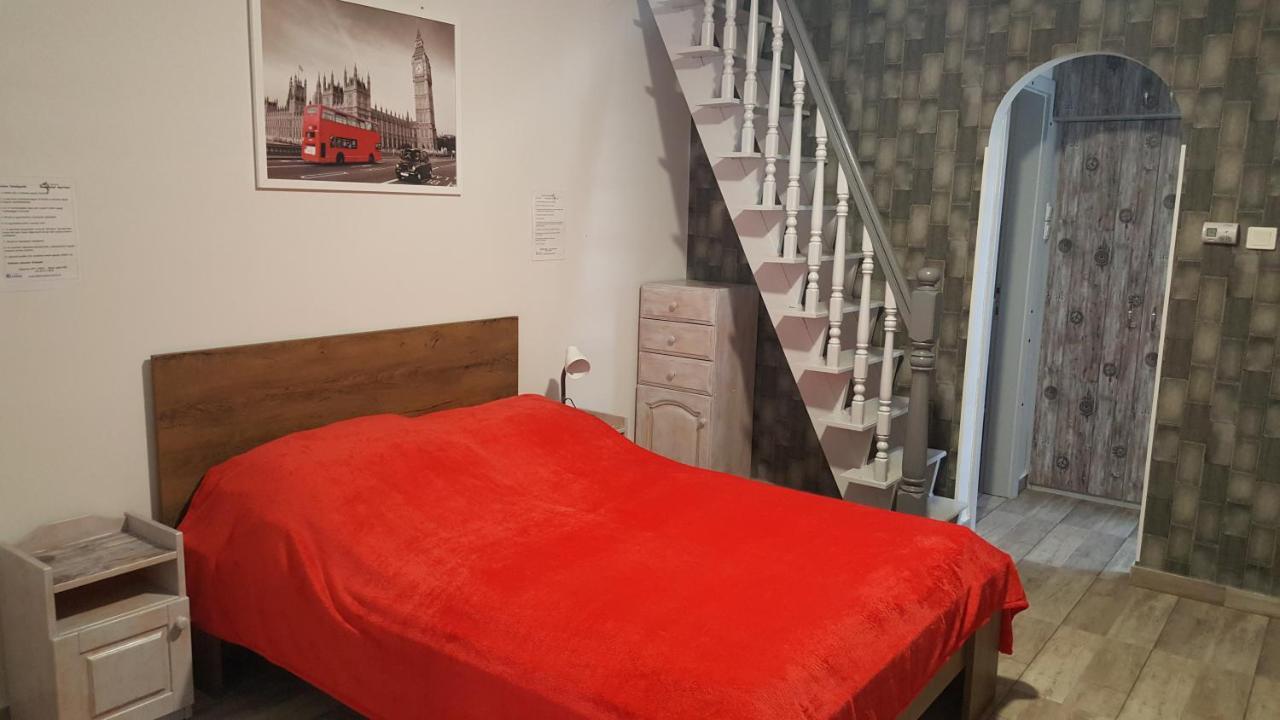 Illaberek Apartmanok Hajdúszoboszló Buitenkant foto